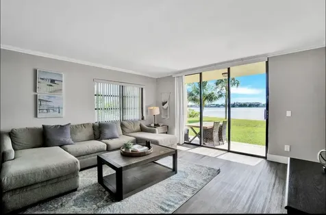 300 Croton Avenue Lantana FL 33462