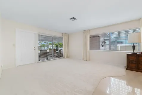 2001 Ne 30th Street Fort Lauderdale FL 33306
