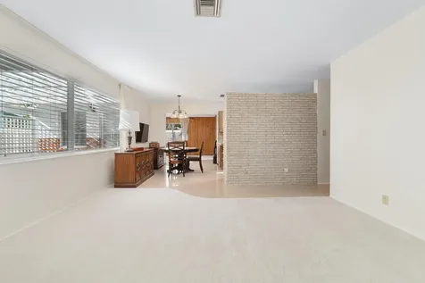 2001 Ne 30th Street Fort Lauderdale FL 33306