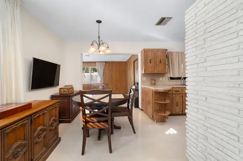 2001 Ne 30th Street Fort Lauderdale FL 33306