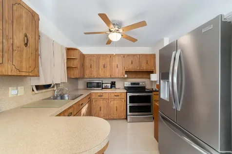 2001 Ne 30th Street Fort Lauderdale FL 33306