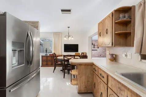 2001 Ne 30th Street Fort Lauderdale FL 33306