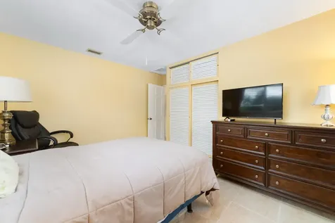 2001 Ne 30th Street Fort Lauderdale FL 33306