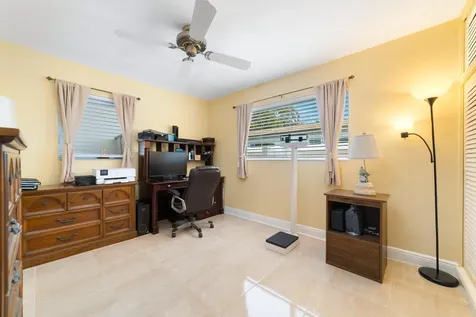 2001 Ne 30th Street Fort Lauderdale FL 33306
