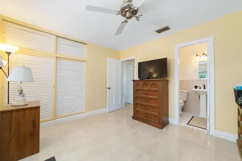 2001 Ne 30th Street Fort Lauderdale FL 33306