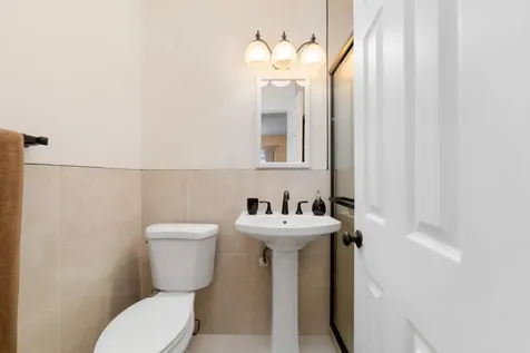 2001 Ne 30th Street Fort Lauderdale FL 33306