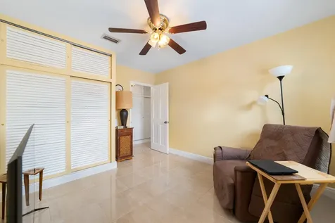 2001 Ne 30th Street Fort Lauderdale FL 33306
