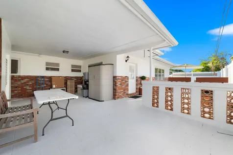 2001 Ne 30th Street Fort Lauderdale FL 33306