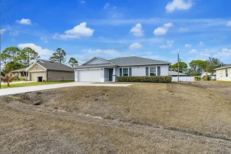 742 Nw Bayshore Boulevard Port Saint Lucie FL 34983