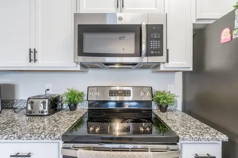 742 Nw Bayshore Boulevard Port Saint Lucie FL 34983