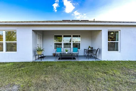 742 Nw Bayshore Boulevard Port Saint Lucie FL 34983