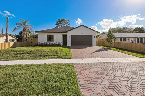 4720 Pine Cone Lane West Palm Beach FL 33417