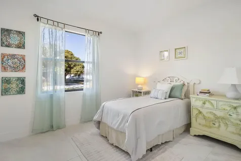 4720 Pine Cone Lane West Palm Beach FL 33417