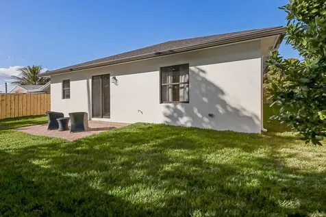 4720 Pine Cone Lane West Palm Beach FL 33417
