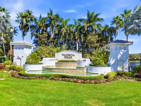 7284 W Mercada Way Delray Beach FL 33446