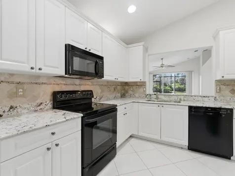 7284 W Mercada Way Delray Beach FL 33446