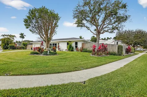 1311 Sw 14th Avenue Boca Raton FL 33486