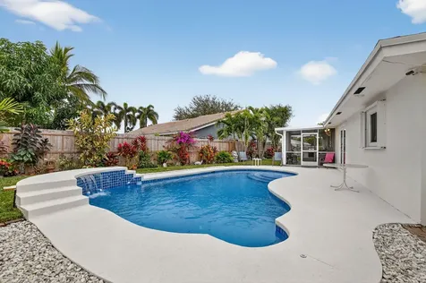 1311 Sw 14th Avenue Boca Raton FL 33486