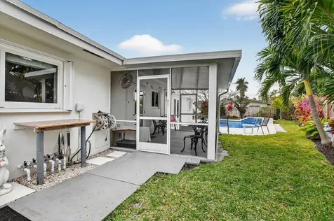 1311 Sw 14th Avenue Boca Raton FL 33486