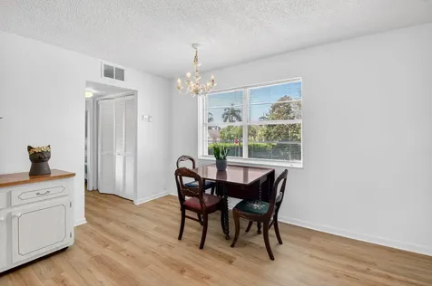 480 Horizons Boynton Beach FL 33435