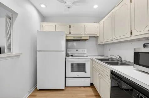 480 Horizons Boynton Beach FL 33435
