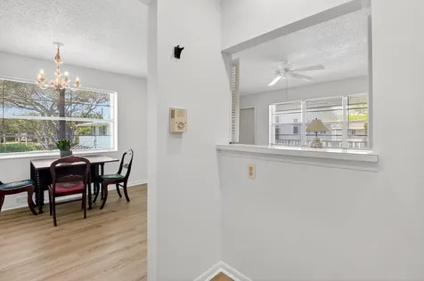 480 Horizons Boynton Beach FL 33435