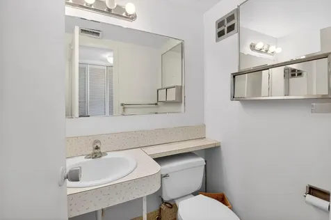 480 Horizons Boynton Beach FL 33435