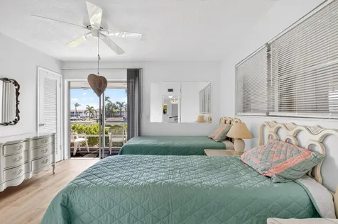 480 Horizons Boynton Beach FL 33435