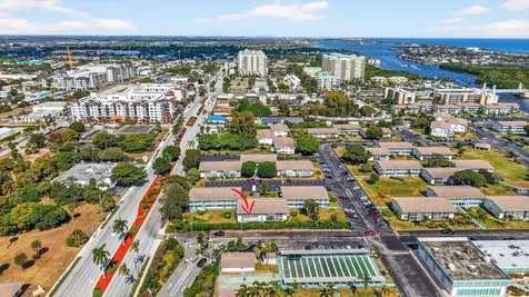 480 Horizons Boynton Beach FL 33435