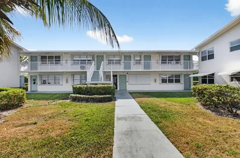 480 Horizons Boynton Beach FL 33435