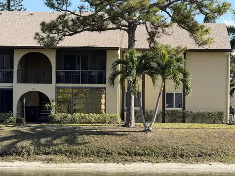 338 Pine Ridge Circle Greenacres FL 33463