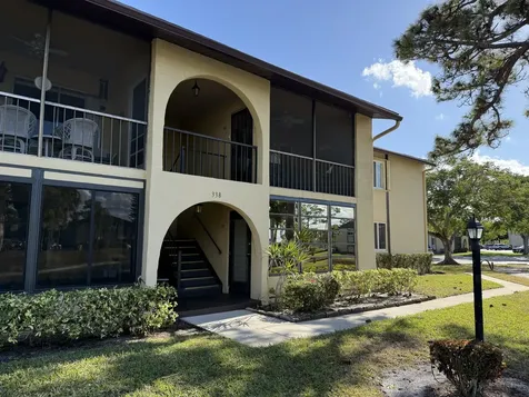338 Pine Ridge Circle Greenacres FL 33463