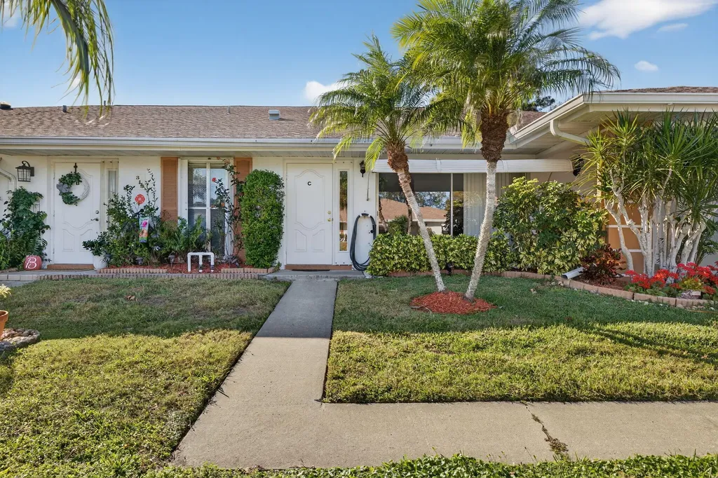 319 Colony Lane Fort Pierce FL 34982