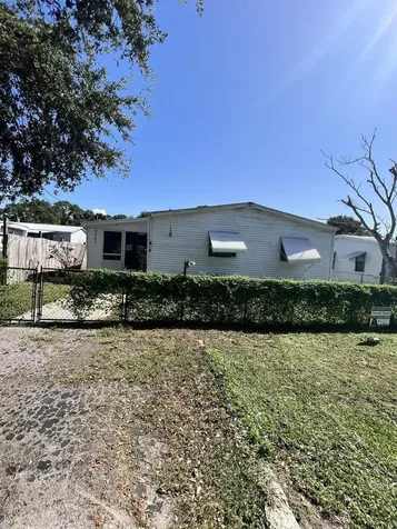 9301 Se 61st Drive Okeechobee FL 34974