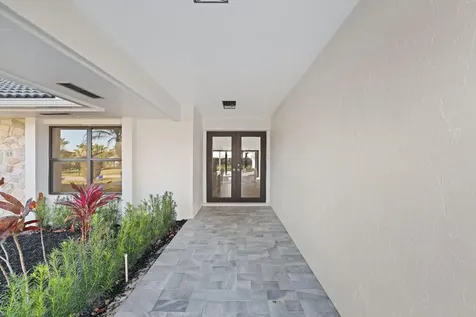 24 Dunbar Road Palm Beach Gardens FL 33418