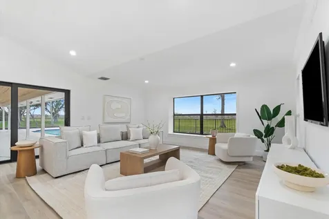 24 Dunbar Road Palm Beach Gardens FL 33418