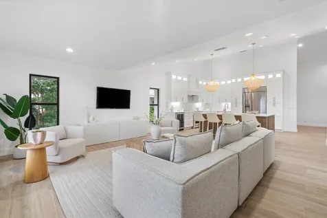 24 Dunbar Road Palm Beach Gardens FL 33418
