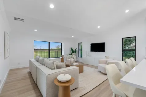 24 Dunbar Road Palm Beach Gardens FL 33418