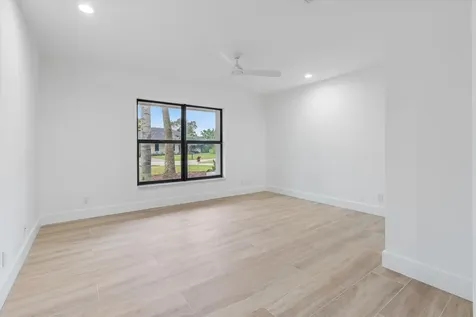24 Dunbar Road Palm Beach Gardens FL 33418