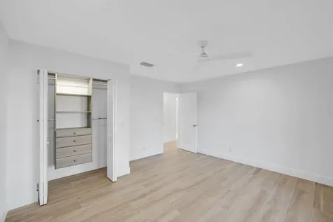 24 Dunbar Road Palm Beach Gardens FL 33418