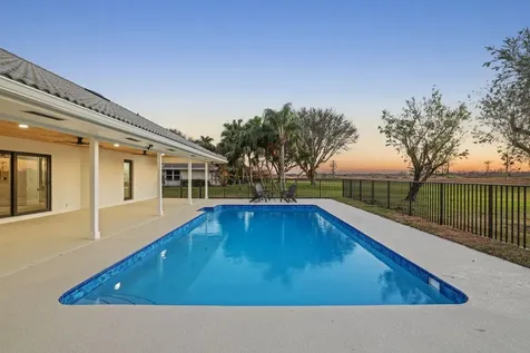 24 Dunbar Road Palm Beach Gardens FL 33418