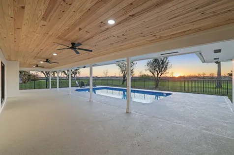 24 Dunbar Road Palm Beach Gardens FL 33418