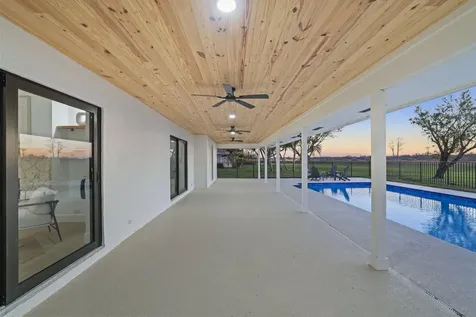 24 Dunbar Road Palm Beach Gardens FL 33418