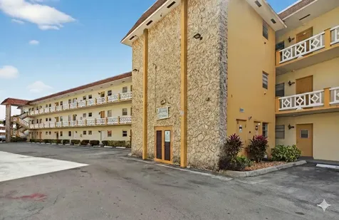 5111 W Oakland Park Boulevard Lauderdale Lakes FL 33313