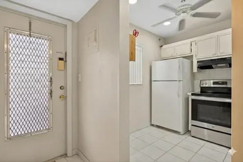 5111 W Oakland Park Boulevard Lauderdale Lakes FL 33313