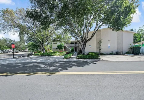 606 S C Street Lake Worth Beach FL 33460