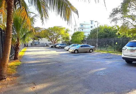 453 Sw 2nd Street Miami FL 33130