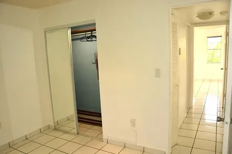 453 Sw 2nd Street Miami FL 33130