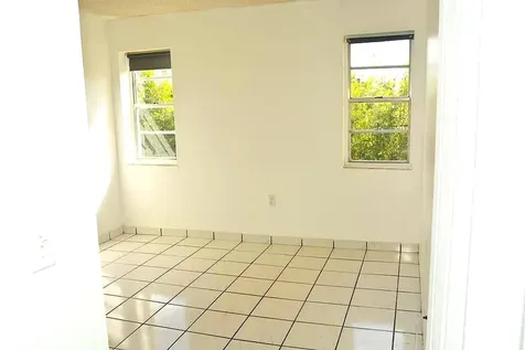 453 Sw 2nd Street Miami FL 33130