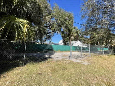 904 Boston Avenue Fort Pierce FL 34950